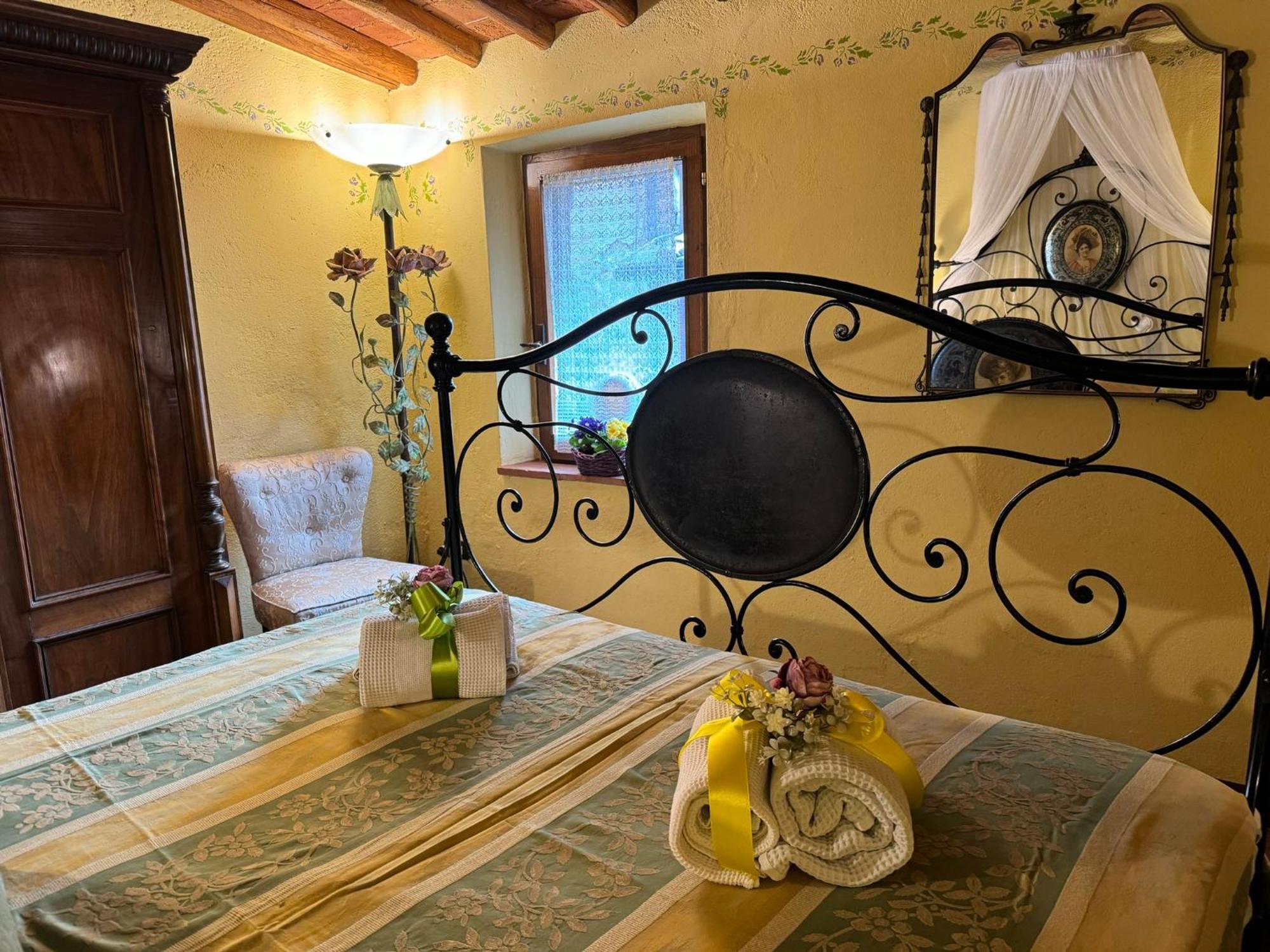 Casa Giulia, Il Gioiello Del Borgo Apartment Certaldo Ngoại thất bức ảnh